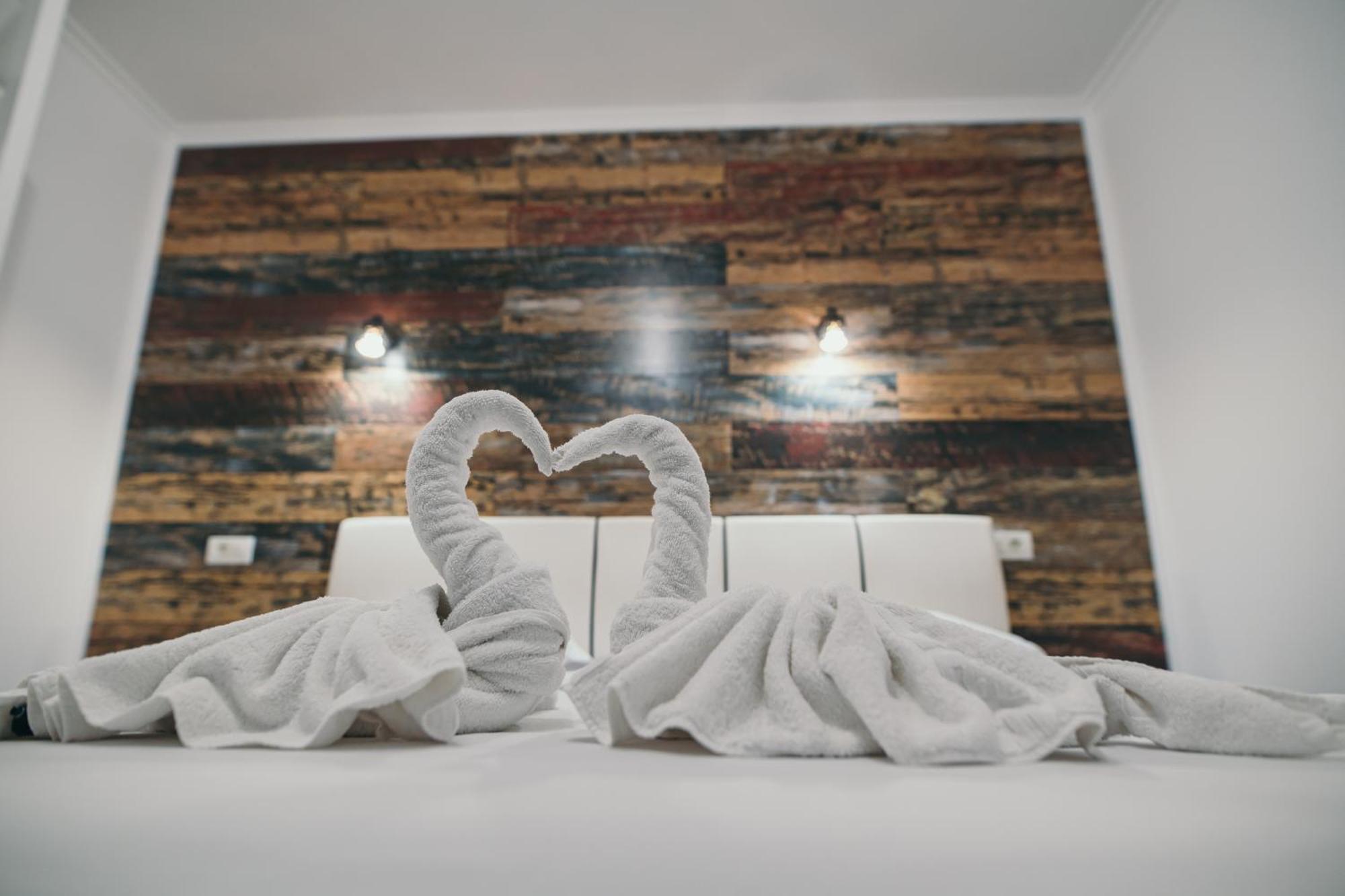 Insomnia Studio Drobeta Turnu Severin Exteriör bild